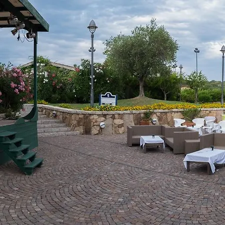 Geovillage Apartahotel *